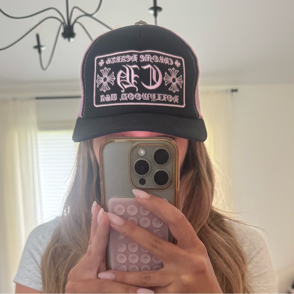Chrome Hearts hollywood trucker hat